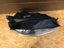 Load image into Gallery viewer, Frontscheinwerfer VW Golf VII 4G0907697G Xenon Rechts Scheinwerfer Headlight SCH8901703894cc