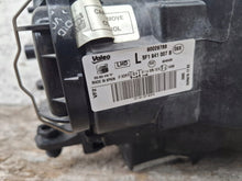 Laden Sie das Bild in den Galerie-Viewer, Frontscheinwerfer Seat Leon 5F1941008B 5F1941007B LED Rechts oder Links