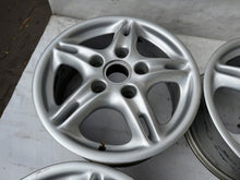 Laden Sie das Bild in den Galerie-Viewer, 4x Alufelge 16 Zoll 7.0&quot; 5x130 40ET Glanz Silber 99636211400 Porsche Boxster 986