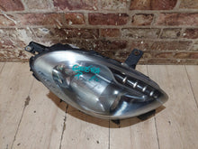 Laden Sie das Bild in den Galerie-Viewer, Frontscheinwerfer Alfa Romeo Giulietta Rechts Scheinwerfer Headlight SCH2465203087un