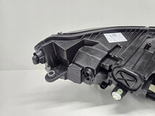 Laden Sie das Bild in den Galerie-Viewer, Frontscheinwerfer Skoda Enyaq 5LB941015B LED Links Scheinwerfer Headlight