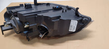 Laden Sie das Bild in den Galerie-Viewer, Frontscheinwerfer BMW X6 E71 7179858-08 Rechts Scheinwerfer Headlight SCH6454186723fw