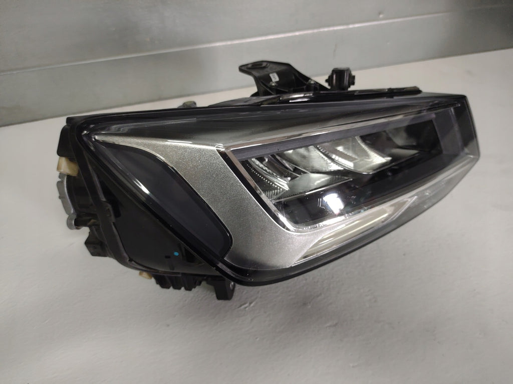 Frontscheinwerfer Audi Q2 81A941012 Rechts Scheinwerfer Headlight