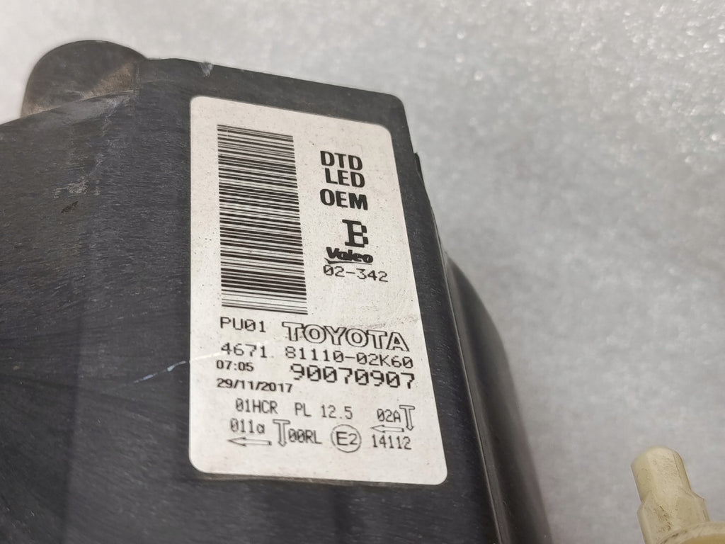 Frontscheinwerfer Toyota Auris 81110-02K60 Full LED Rechts Headlight