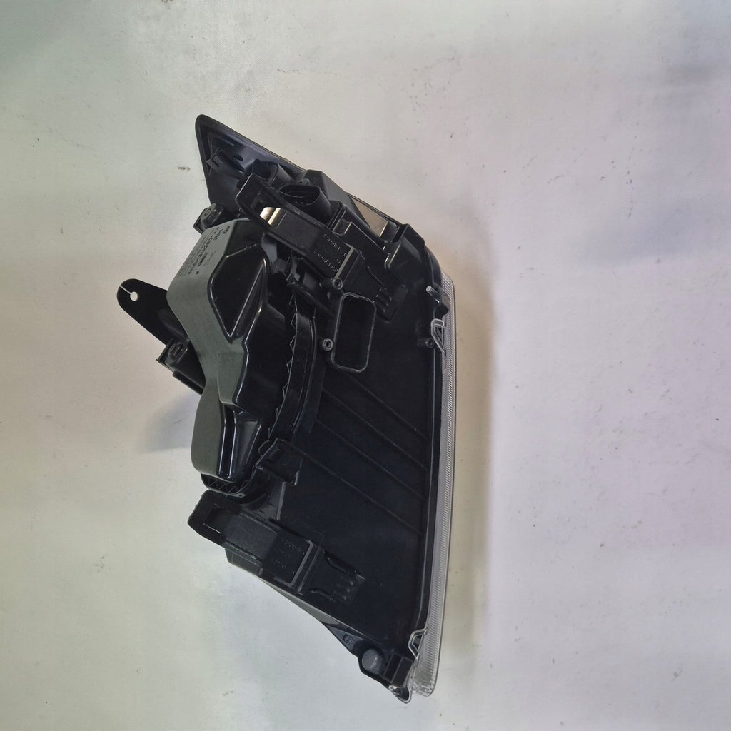 Frontscheinwerfer Ford Focus 4M51-13099-GC Rechts Scheinwerfer Headlight SCH1500762350rn