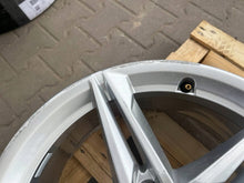 Laden Sie das Bild in den Galerie-Viewer, 1x Alufelge 18 Zoll 5x112 8W0601025EC Audi A4 Rim Wheel FEL2453974207yf