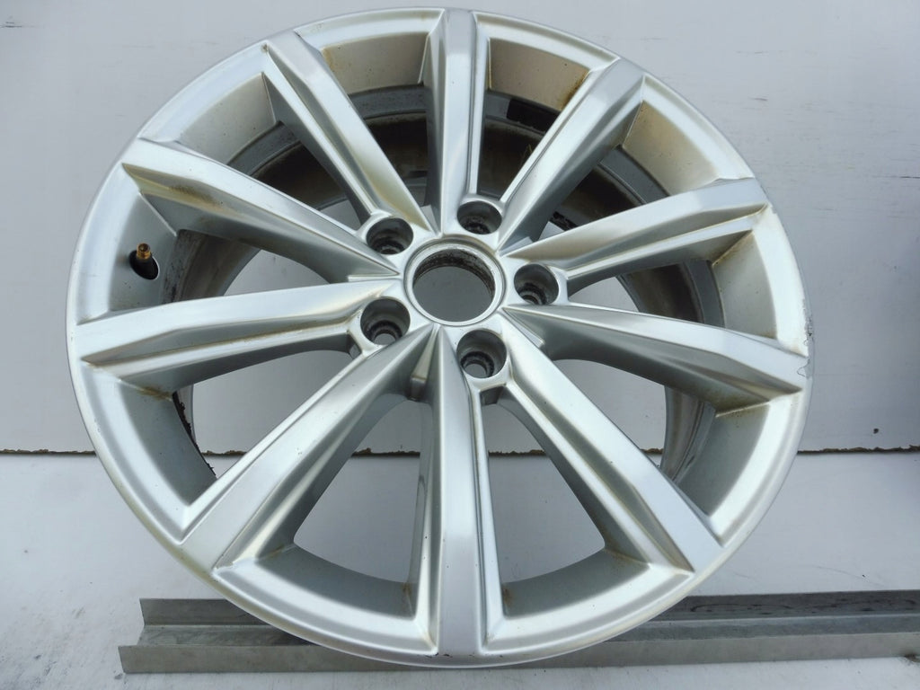 1x Alufelge 17 Zoll 7.0" 5x112 40ET Glanz Silber 3G0601025D VW Passat B8