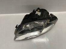Laden Sie das Bild in den Galerie-Viewer, Frontscheinwerfer Audi A4 B7 8E0941003BM Xenon Ein Stück (Rechts oder Links)