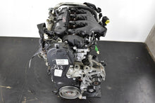 Laden Sie das Bild in den Galerie-Viewer, Motor Ford Volvo Focus III D4204T 2.0 136PS 100kW 146TKm 2004 Diesel Komplett MOT7373810433lt