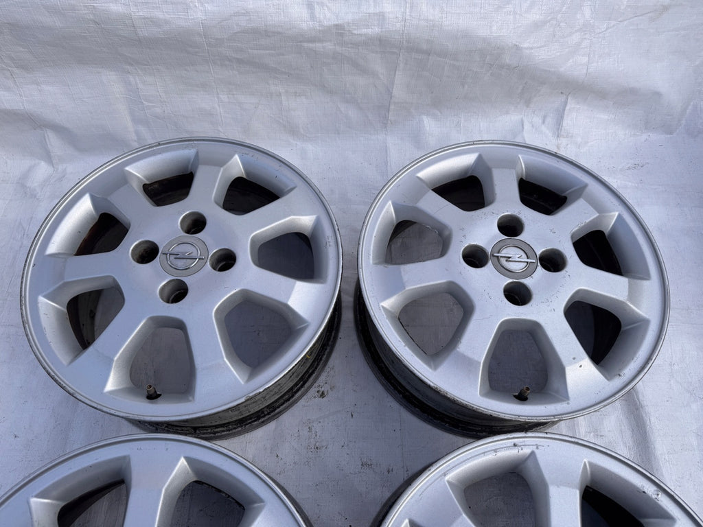 4x Alufelge 15 Zoll 6.0" 4x100 49ET Glanz Silber 24407168 Opel Astra Corsa FEL7375405685db
