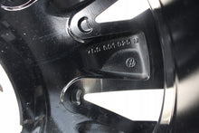 Load image into Gallery viewer, 1x Alufelge 18 Zoll 8.0" 5x112 25ET Glanz Schwarz 760601025M Audi Q7 Touareg FEL2632763028vv