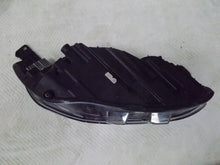 Laden Sie das Bild in den Galerie-Viewer, Frontscheinwerfer Ford Focus MX7B-13E015-CC Links Scheinwerfer Headlight SCH3697889473up