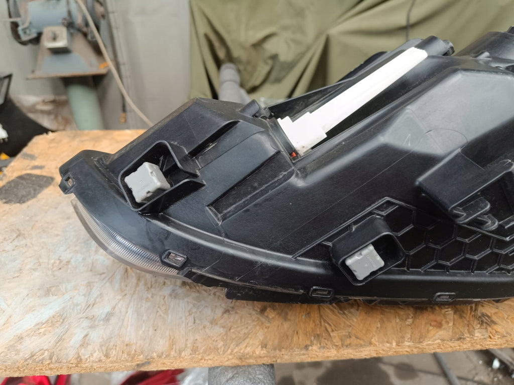 Frontscheinwerfer Hyundai I30 III 92102-G4060 LED Rechts Scheinwerfer Headlight SCH4456948485rt