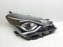 Load image into Gallery viewer, Frontscheinwerfer Toyota Yaris Rechts Scheinwerfer Headlight