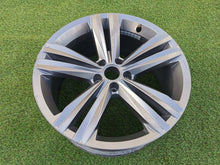 Load image into Gallery viewer, 1x Alufelge 19 Zoll 8.5" 5x112 28ET Glanz Graphit 760601025P VW Touareg FEL5287985376me