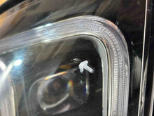 Laden Sie das Bild in den Galerie-Viewer, Frontscheinwerfer Mercedes-Benz Gle A1679061700 LED Rechts Headlight