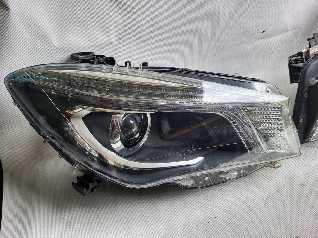 Frontscheinwerfer Mercedes-Benz Cla A1179065100 A1179065200 Xenon Ein Satz SCH4662009062ln