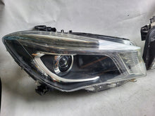 Laden Sie das Bild in den Galerie-Viewer, Frontscheinwerfer Mercedes-Benz Cla A1179065100 A1179065200 Xenon Ein Satz SCH4662009062ln