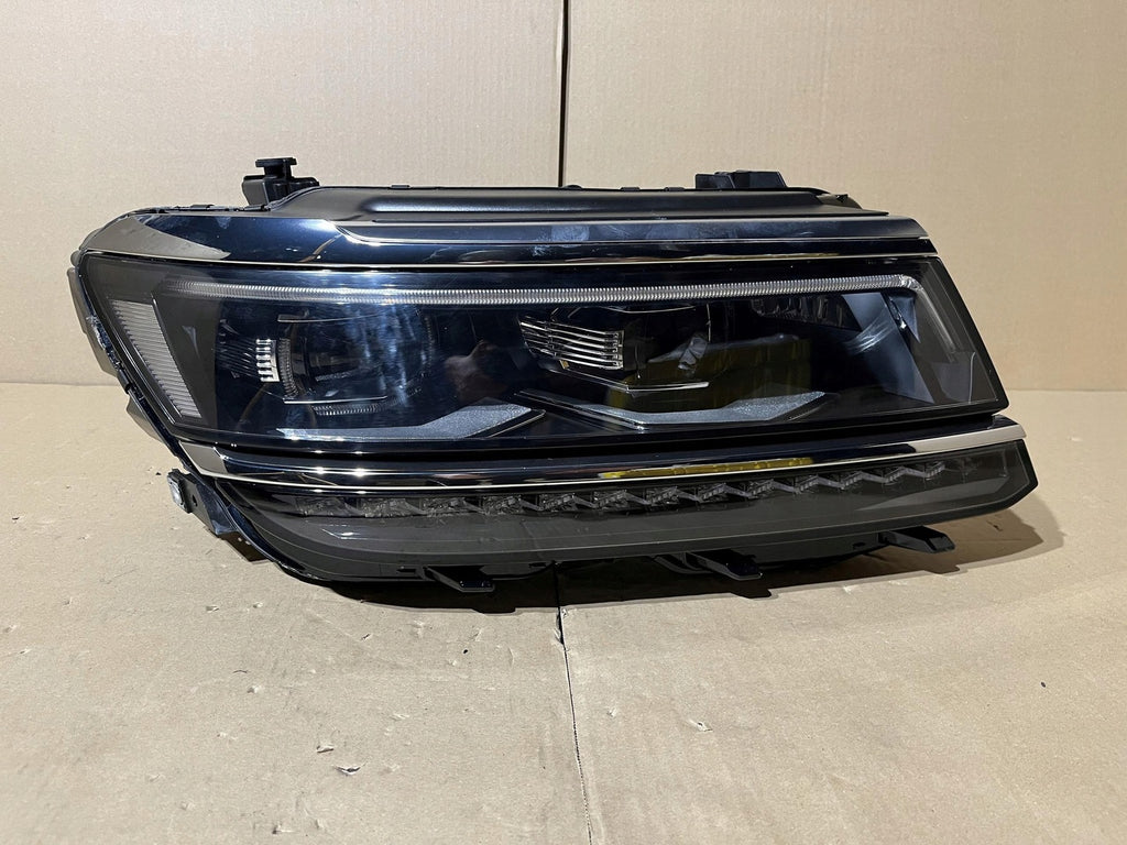 Frontscheinwerfer VW Tiguan 5NC941082A LED Rechts Scheinwerfer Headlight