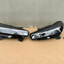 Frontscheinwerfer Renault Clio I V 260103507R 260600149R Ein Satz Headlight SCH1158467266hh