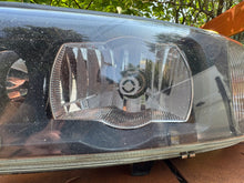 Load image into Gallery viewer, Frontscheinwerfer Volvo Xc70 89008268 Xenon Links Scheinwerfer Headlight
