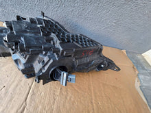 Laden Sie das Bild in den Galerie-Viewer, Frontscheinwerfer Volvo V60 32338003 Rechts Scheinwerfer Headlight SCH7786890502yf