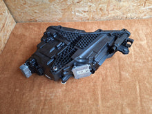 Laden Sie das Bild in den Galerie-Viewer, Frontscheinwerfer Skoda Superb III 3V1941016D Full LED Rechts Headlight