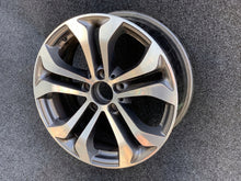 Laden Sie das Bild in den Galerie-Viewer, 1x Alufelge 17 Zoll 7.5" 5x112 36ET A2534010600 Mercedes-Benz Glc Rim Wheel FEL8477769996jz