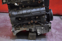 Load image into Gallery viewer, Motor Audi A6 C7 CNH 2.0 TDI 190PS 140kW 2016 Diesel Engine Unkomplett MOT2693716678rr