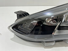 Laden Sie das Bild in den Galerie-Viewer, Frontscheinwerfer Ford Focus JX7B-13W030-CE Links Scheinwerfer Headlight SCH5735041443rc