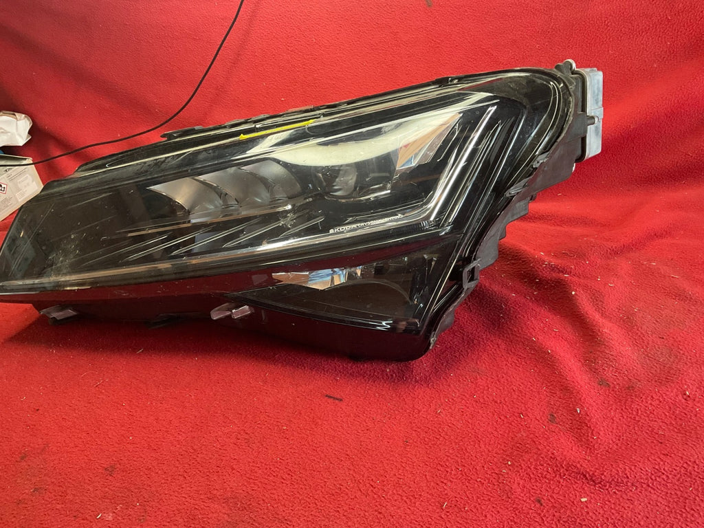 Frontscheinwerfer Skoda Superb 3V1941015D Links Scheinwerfer Headlight SCH9221489387qe