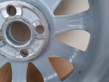 Load image into Gallery viewer, 1x Alufelge 15 Zoll 4.5" 4x100 35ET Glanz 52910-G5500 Toyota Aygo Rim Wheel FEL4556285267xl