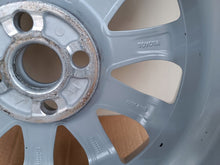 Load image into Gallery viewer, 1x Alufelge 15 Zoll 4.5" 4x100 35ET 52910G5500 Toyota Aygo Rim Wheel FEL4556285267xl