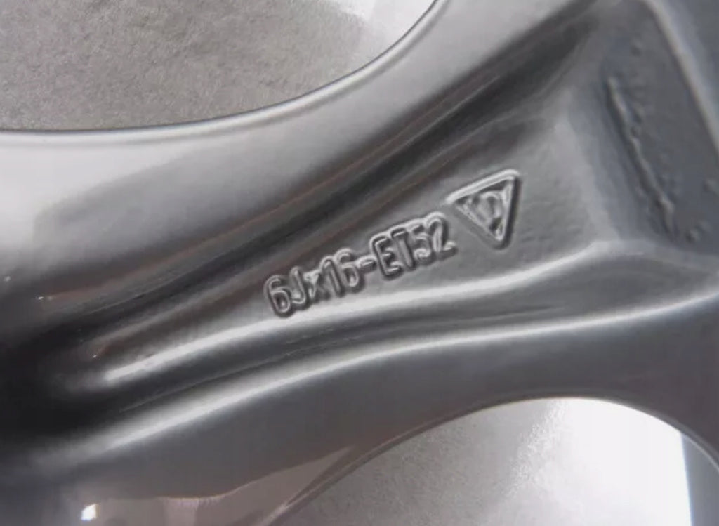 1x Alufelge 16 Zoll 6.0" 5x130 52ET Glanz Silber 94436211200 Porsche Carrera FEL9999671874vl