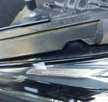 Load image into Gallery viewer, Frontscheinwerfer Mercedes-Benz W247 2479062003 Rechts Scheinwerfer Headlight SCH2213220565vq