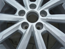 Load image into Gallery viewer, 1x Alufelge 16 Zoll 7.0&quot; 5x100 46ET 6RU601025F VW Polo Rim Wheel
