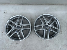 Load image into Gallery viewer, 1x Alufelge 17 Zoll 6.5" 5x112 28ET Glanz Silber 8W9601025 Audi A4 B9 Rim Wheel FEL2054998634zg