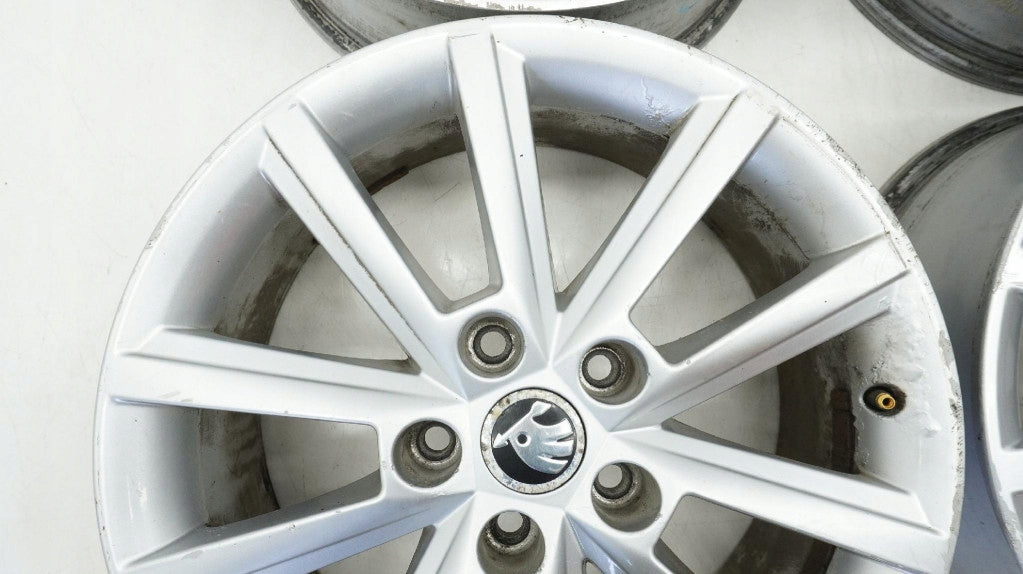 4x Alufelge 17 Zoll 7.0" 5x112 49ET 5E0601025E Skoda Superb Iii Rim Wheel FEL9425202917ou