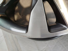 Laden Sie das Bild in den Galerie-Viewer, 1x Alufelge 18 Zoll 7.5&quot; 5x112 52ET A4474014400 Mercedes-Benz Vito W447