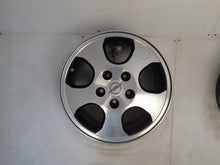Laden Sie das Bild in den Galerie-Viewer, 4x Alufelge 15 Zoll 6.0&quot; 5x110 49ET Glanz Schwarz 60505 Opel Rim Wheel