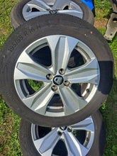 Load image into Gallery viewer, 1x Alufelge 15 Zoll 5.5" 4x114.3 403009186R Dacia Sandero Rim Wheel FEL8270456095ed