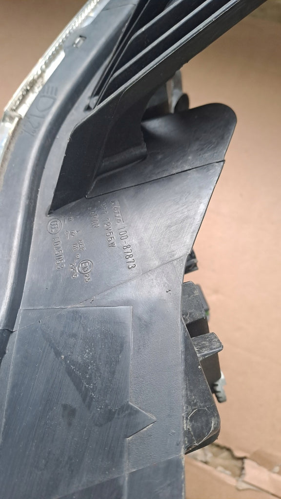 Frontscheinwerfer Mitsubishi Pajero IV Rechts Scheinwerfer Headlight