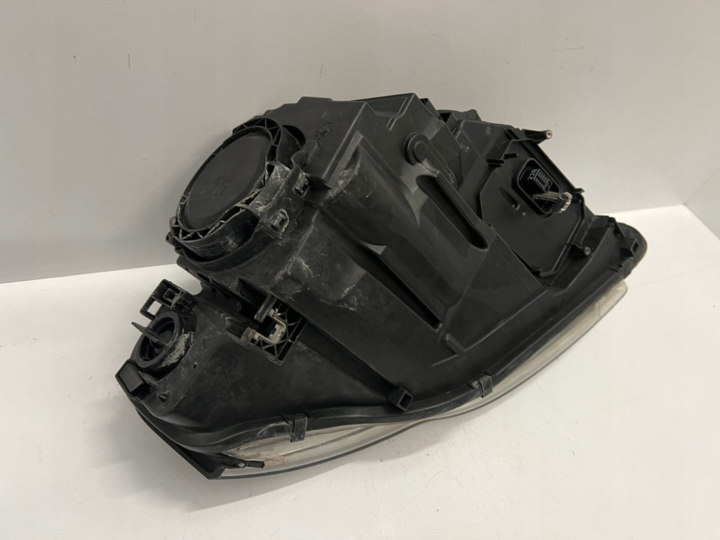 Frontscheinwerfer Audi A4 B7 8E0941003BM Xenon Ein Stück (Rechts oder Links)