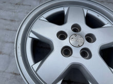 Laden Sie das Bild in den Galerie-Viewer, 1x Alufelge 16 Zoll 7.0&quot; 5x114.3 41 5ET Jeep Rim Wheel