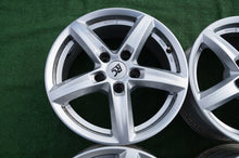 Load image into Gallery viewer, 4x Alufelge 16 Zoll 6.5" 5x112 42ET RC24-656 Skoda Superb Octavia Passat FEL5596704121ps