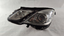 Laden Sie das Bild in den Galerie-Viewer, Frontscheinwerfer Mercedes-Benz W212 A2128201959 Xenon Links Headlight