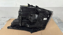 Laden Sie das Bild in den Galerie-Viewer, Frontscheinwerfer Hyundai Santa I Fe Rechts Scheinwerfer Headlight SCH9316208427fu