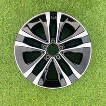 Load image into Gallery viewer, 1x Alufelge 17 Zoll 6.5&quot; 5x112 1774012900 Mercedes-Benz Rim Wheel