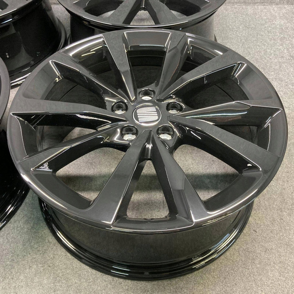 4x Alufelge 18 Zoll 7.5" 5x112 46ET Glanz Schwarz 5FA601025E Seat Leon Rim Wheel FEL2649236607zi