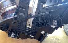 Laden Sie das Bild in den Galerie-Viewer, Frontscheinwerfer BMW X2 F39 9851981 8738185 Full LED Links Headlight SCH3734802931yo